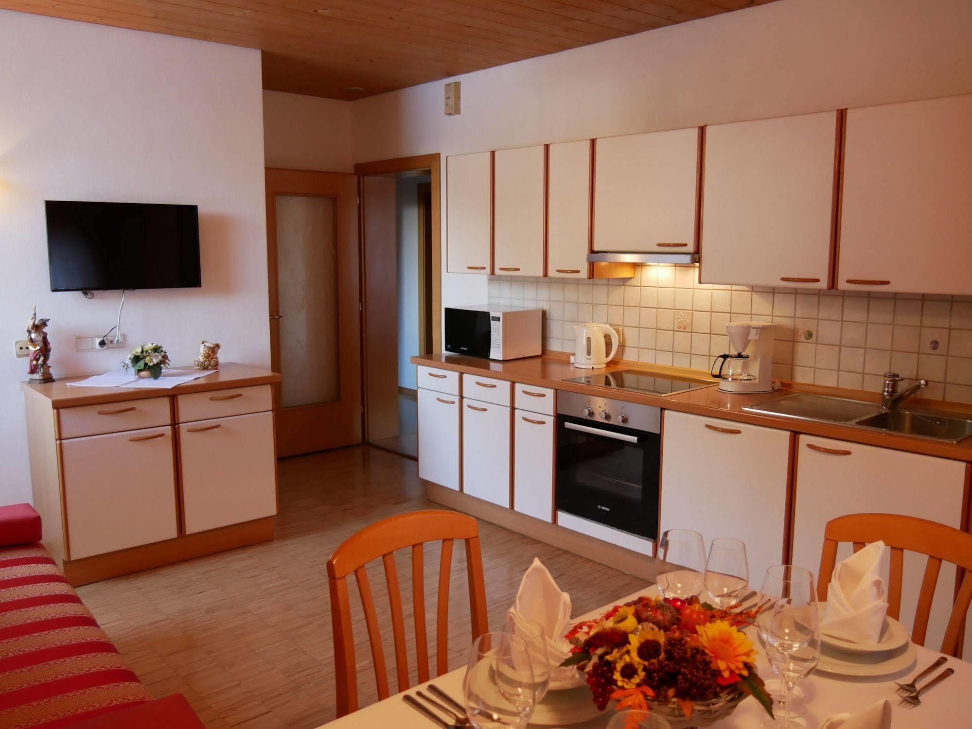 Appartmenthotel Residence Elvis Ortisei Kültér fotó