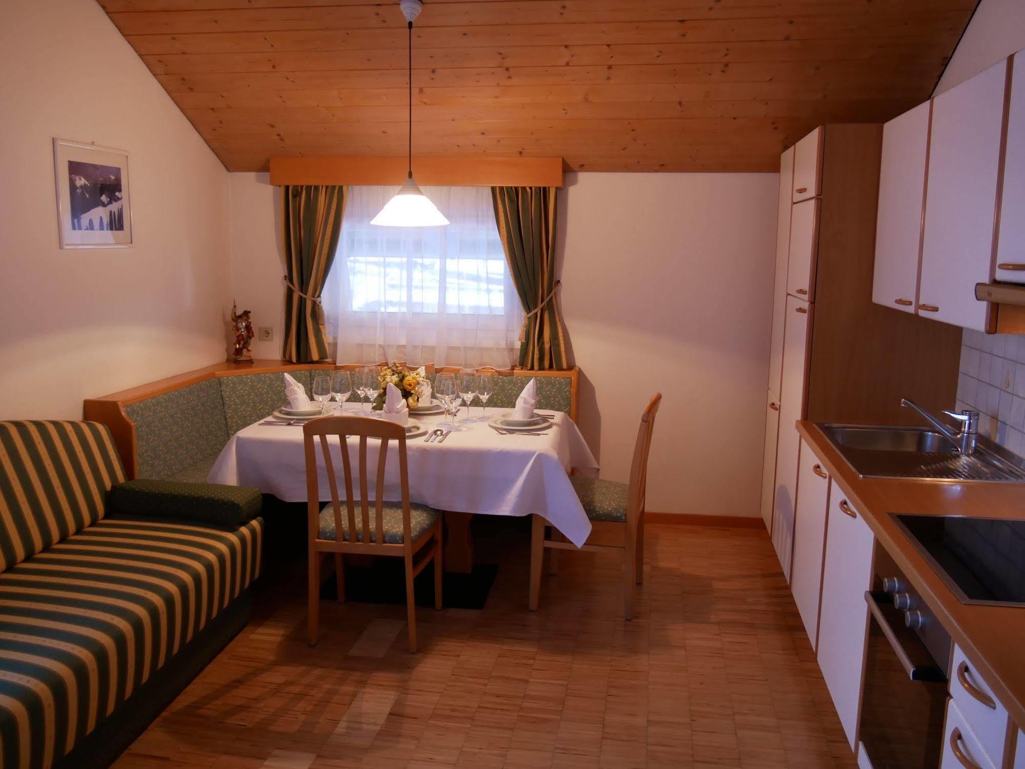 Appartmenthotel Residence Elvis Ortisei Kültér fotó